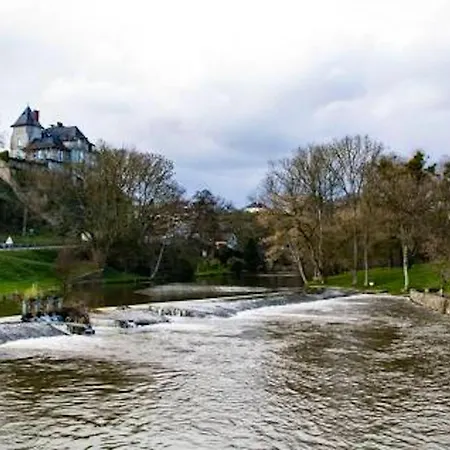 Daire Luxueux A Ambrieres-les-vallees - 85 M² Avec Jacuzzi